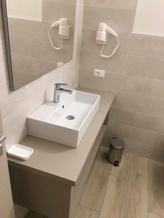 Terrazza Rooms Castrezatto Ngoại thất bức ảnh