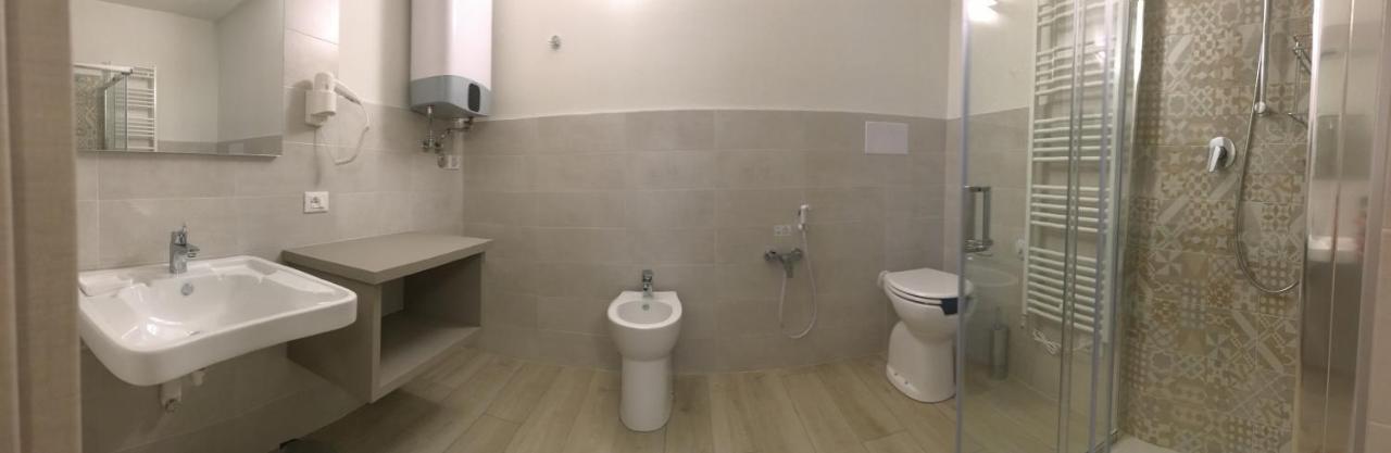 Terrazza Rooms Castrezatto Ngoại thất bức ảnh
