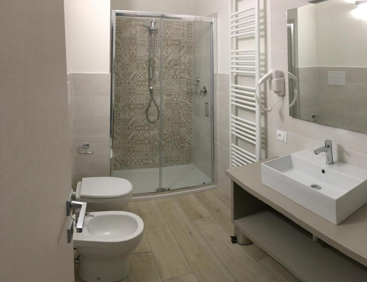Terrazza Rooms Castrezatto Ngoại thất bức ảnh