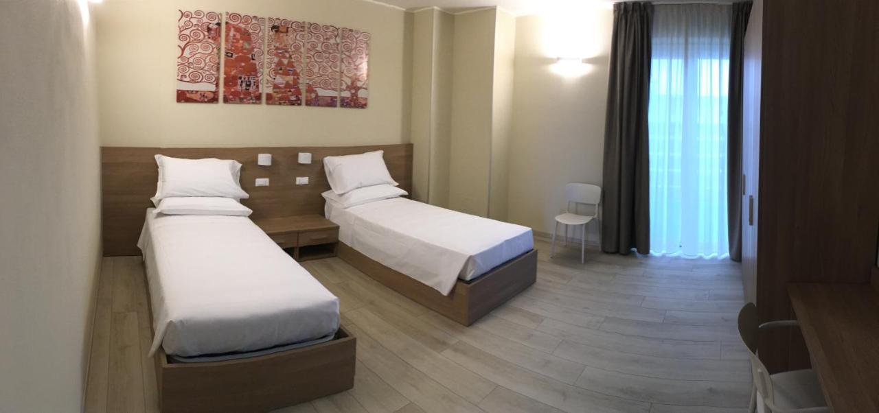 Terrazza Rooms Castrezatto Ngoại thất bức ảnh